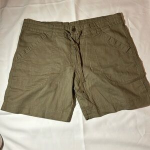 Patagonia Women’s Olive Green 4 Pocket W/Buttons/Zipper/Drawstring Size 14-EUC